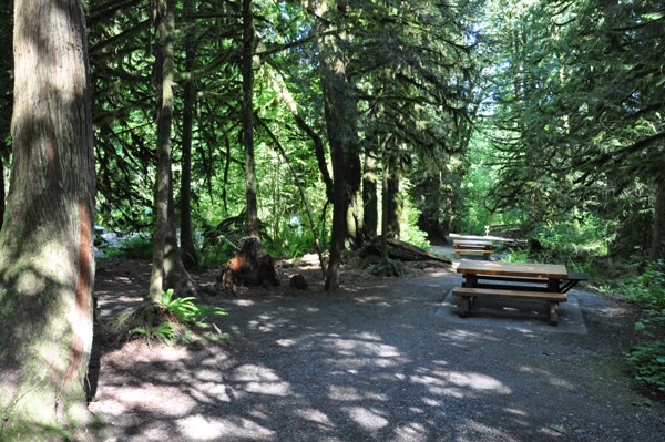 Bridal Veil Falls picnic