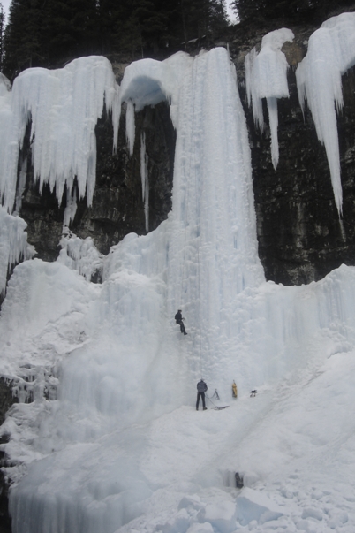 ice climbers in Johnson Canyon