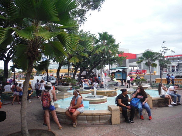 Plaza Darsenas 