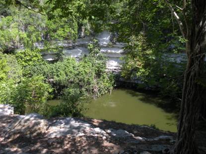 Cenote Sagrado 