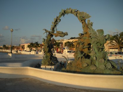 cozumel statue