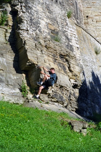 Climbing the city walls 