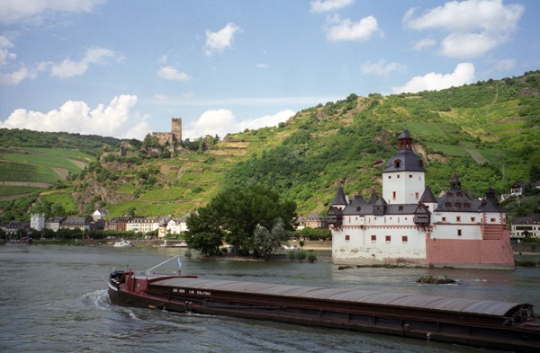 Traveling along the Rhine River