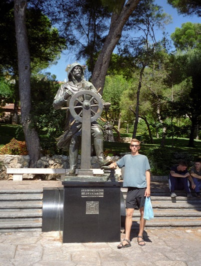 Statue in Monte Carlo