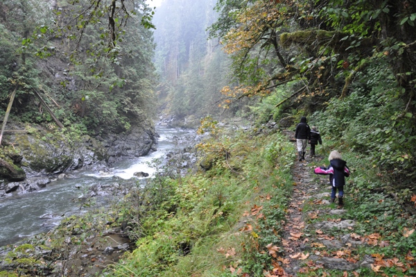 robe canyon trail