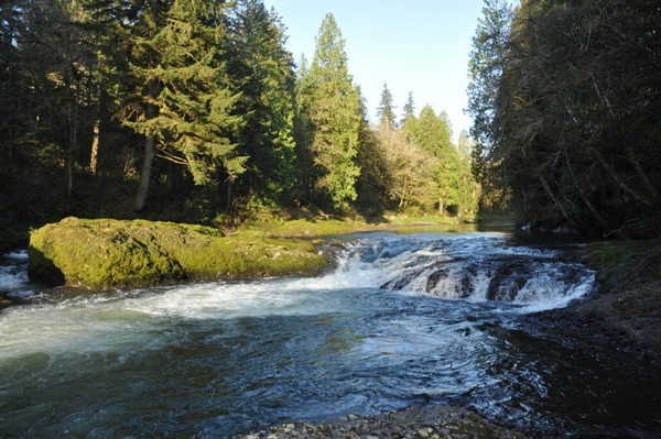 Rainbow Falls 