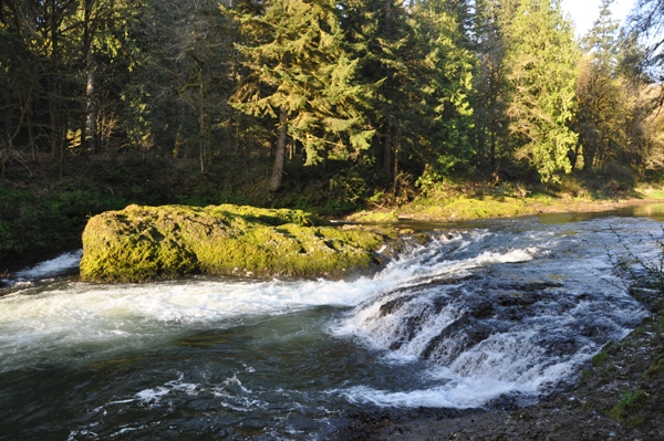 Rainbow Falls 