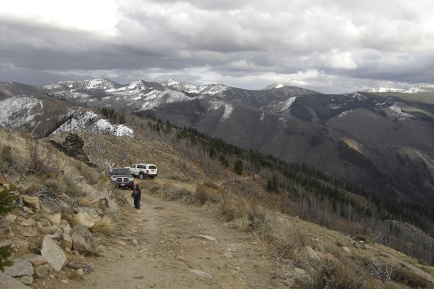 Pilot Peak parking