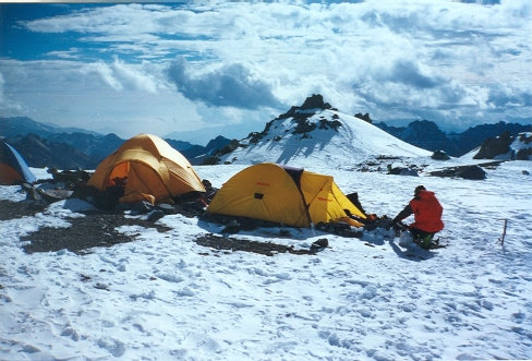 Camp at Nido 17,800