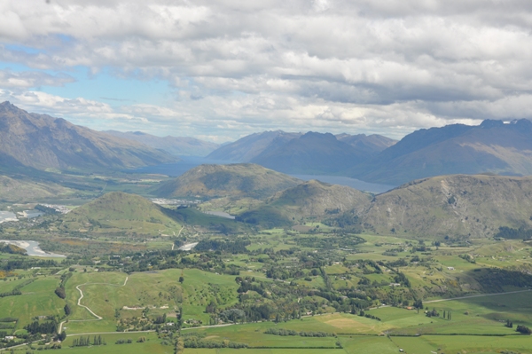 lake wakatipu