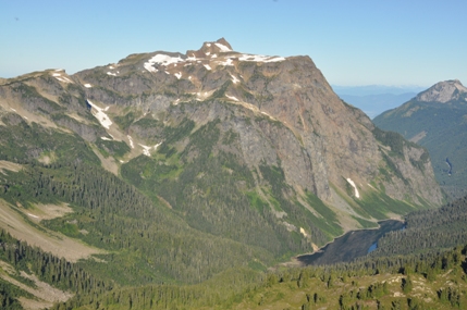 Tomyhoi Peak 