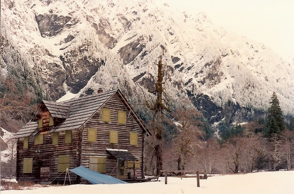 Enchanted Valley Chalet 