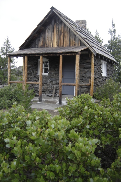 mt walker cabin 