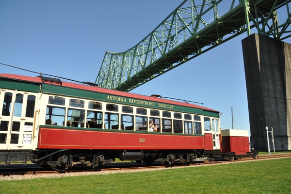 Astoria Riverfront Trolley