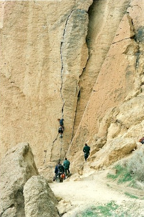 climbing smith rocks