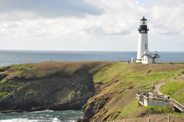 yaquina lighthouse