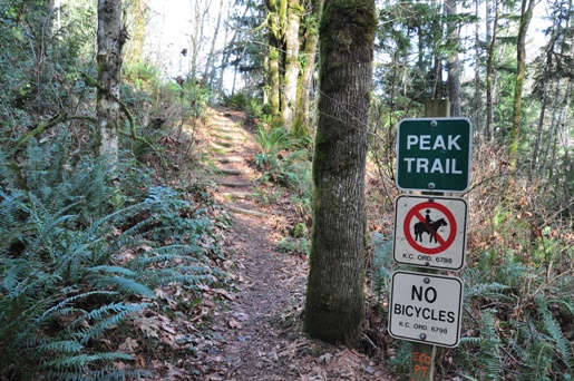 peak trail sign