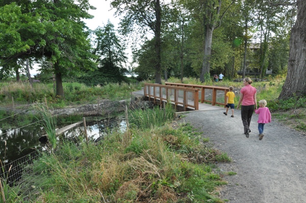 juanita beach trails