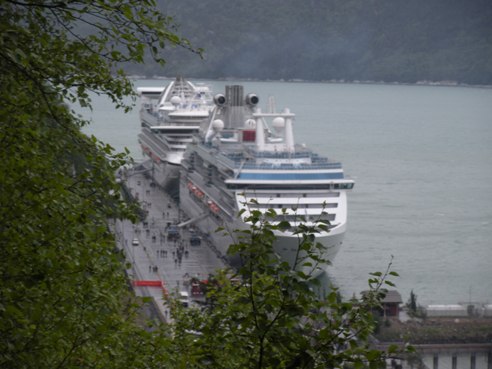 Cruise ships in Skagway