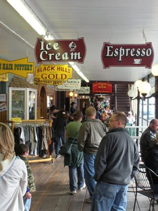 shops of Keystone