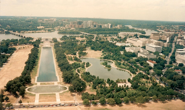 Lincoln Monument from Washington Monument