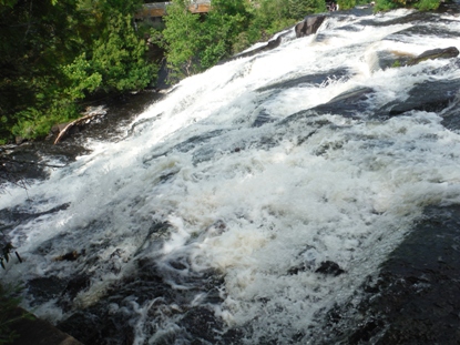 bond falls