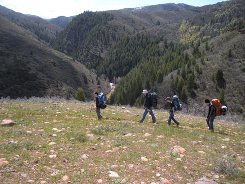 hiking Skull Crack Trail