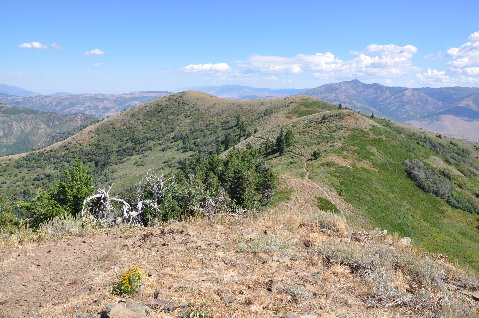 lewis peak hike