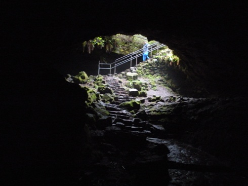 ape cave entrance