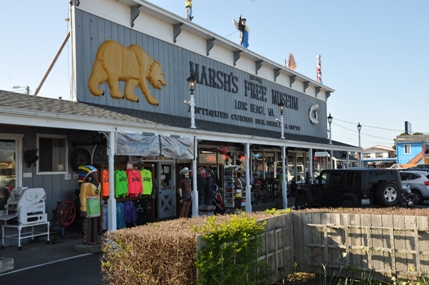 Marsh's Free Museum