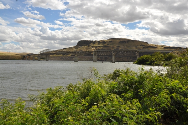 Lyons Ferry bridge