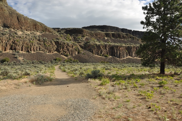 steamboat rock trail