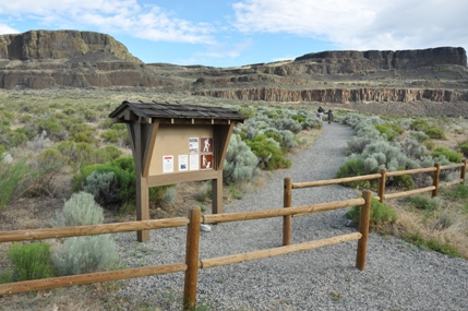 Steamboat Rock trailhead