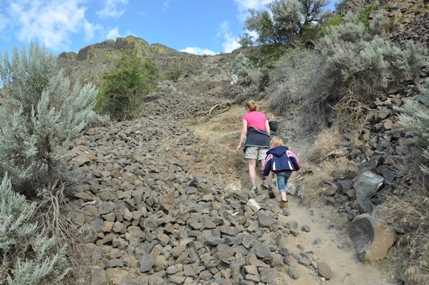 hiking steamboat rock