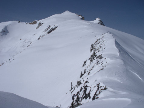 Snowking Mountain east ridge