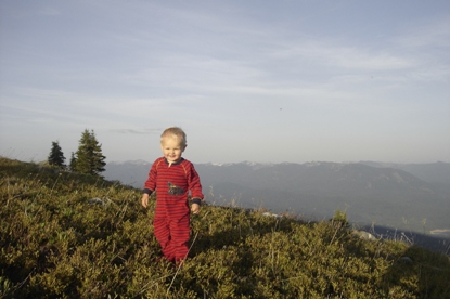 kids hiking