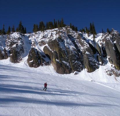 Skiing at Mission Ridge