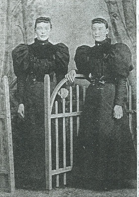 Jennie and Jessie Willhite