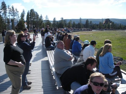 Old faithful crowds 