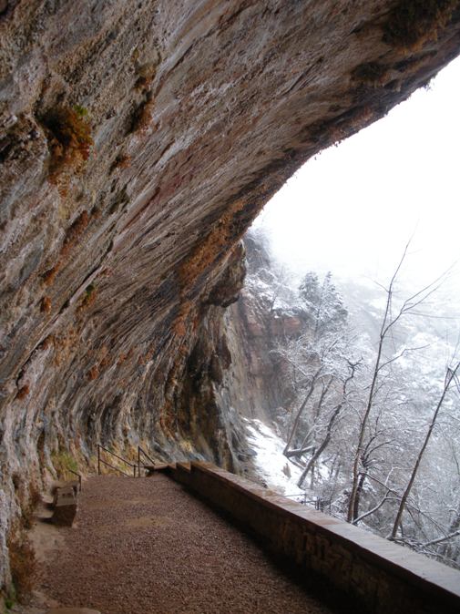 Weeping Rock alcove