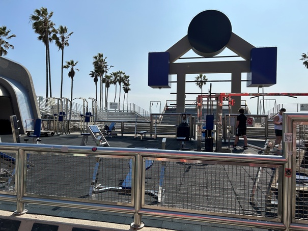 Muscle Beach 