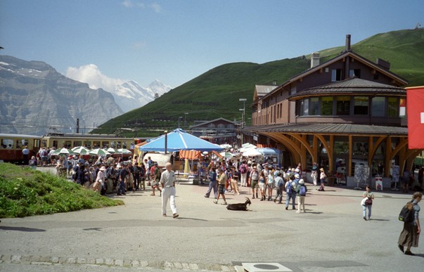 buildings at Kleine Scheidegg
