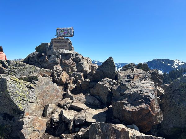 mailbox peak 