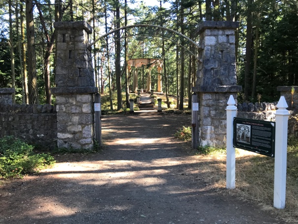 Mausoleum 