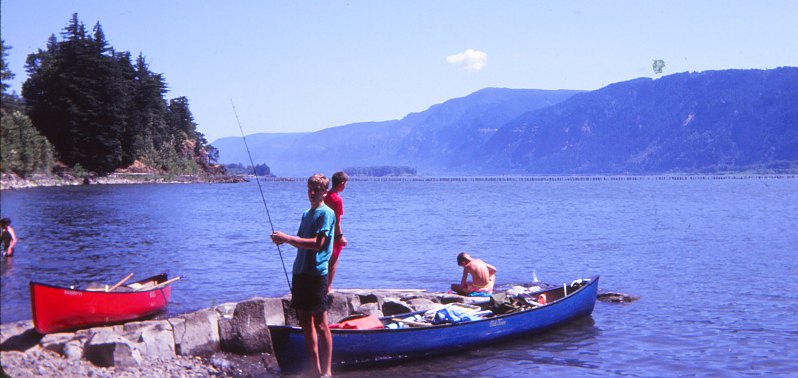 columbia river canoe trip