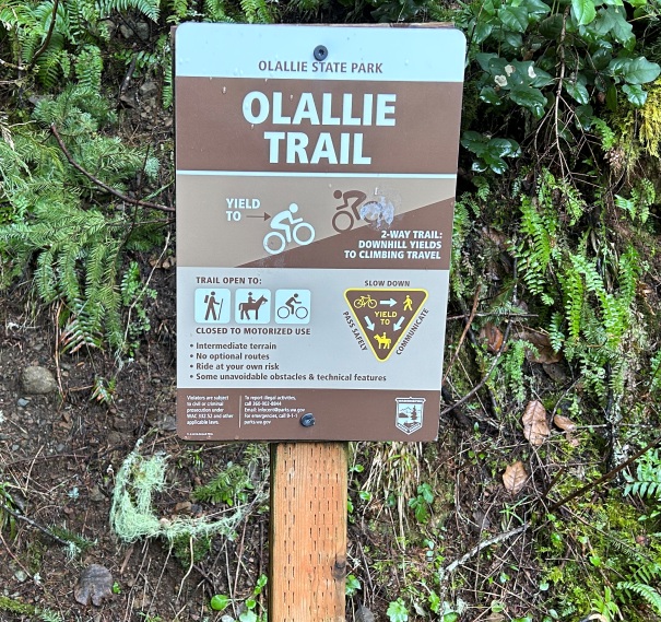 olallie trail sign